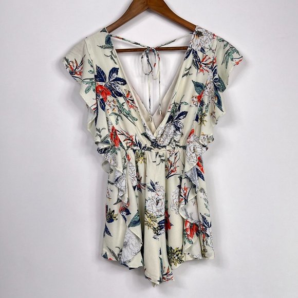 MinkPink Cream Floral Boho Ruffle Flutter Sleeve Tie Back Feminine Romper Sz XS - Picture 5 of 11